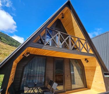 Stepantsminda Apartment | Gergeti Twins - Cottages