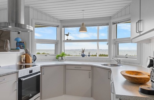 Næs House | "Gertje" - 20m from the sea by Interhome