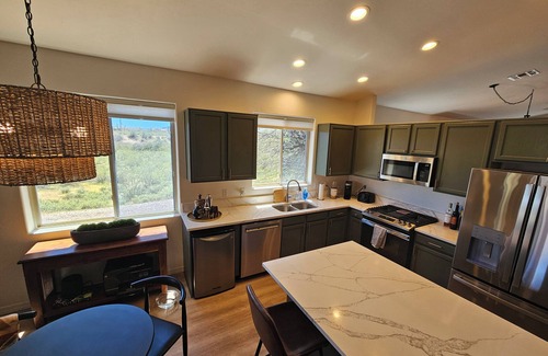 Rancho Agua Dulce House | Getaway Desert Oasis with a In-Ground Pool and Hot Tub, Privacy & Stunning Views