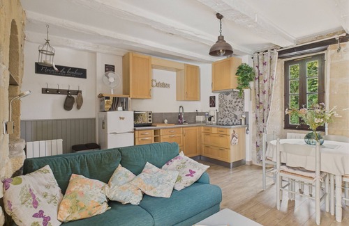 Auriac-du-Perigord Ski Chalet | Getaway for 2 in Auriac with cozy garden