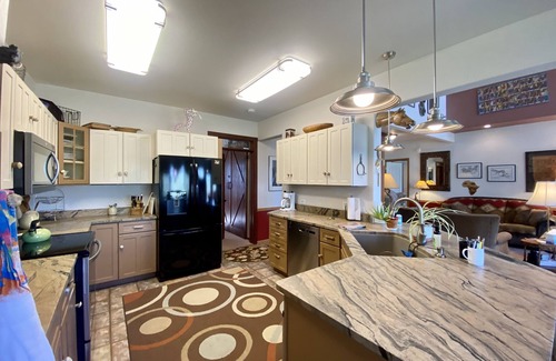 Almont House | Getaway in the Gunnison Valley @ 10 X Ranch Home, Ski CB &/or Monarch!