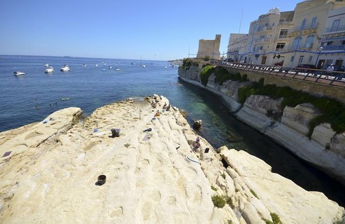 Bugibba Apartment | GetawaysMalta - Seashells 1-bedroom Apartment in a great location in Bugibba
