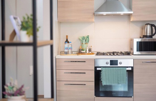 Saburtalo Apartment | GG Home – Cozy 1BR Apartment with City View