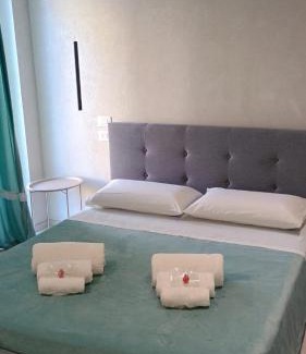 Santa Lucia House | Giù per la Costa - Siracusa