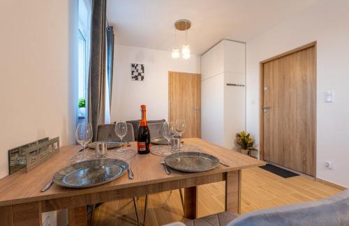 Gorzow Wielkopolski Apartment | Gicek Apartament 11A bezpłatny PARKING Faktura VAT 4 osobowy K-S SSE