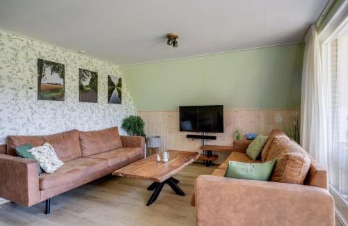 Zwiggelte House | Gierzwaluw I Stijlvolle Cottage met Mooie Tuin