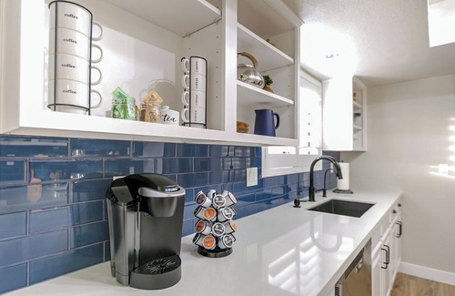 Meadows House | Gilbert Oasis: Pool, Putting Green & Near DT!