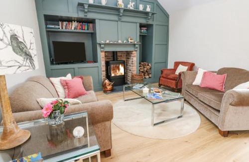 Helston House | Gilly Skyber