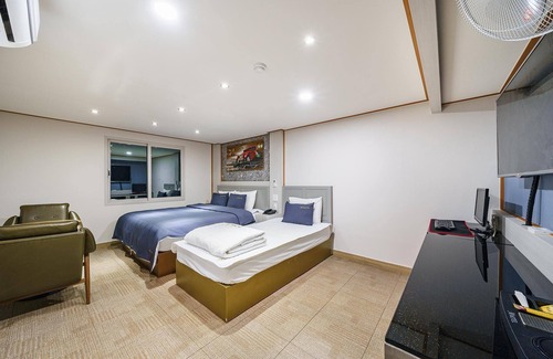 Gimhae Hotel | Gimhae Samgye M