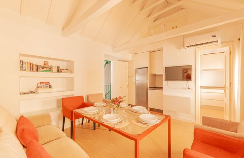 Historical Center House | GIRALDA HOUSE (Prime location, private terrace with views to the Giralda, WIFI)