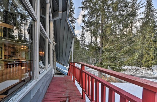 Alyeska Cottage | Girdwood Getaway w/Slope Views: Walk to Lift!