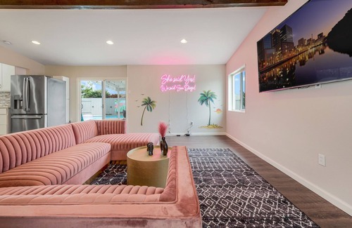 La Mesa House | Girls & Family Trip+Pool+beauty bar, San Diego