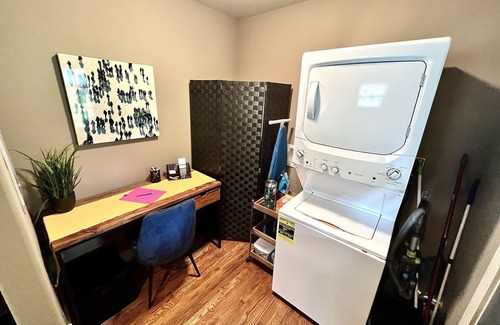 Radnor House | Girls' Getaway: Charming 6-Person House, 5 Miles to Downtown!
