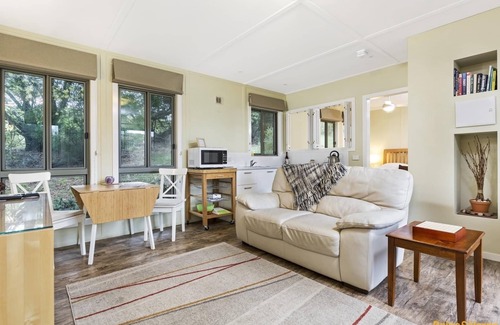 Gisborne Cottage | Gisborne Peak Winery Cottages