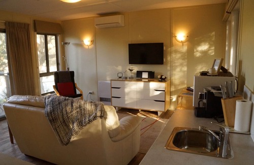 Gisborne Cottage | Gisborne Peak Winery Cottages