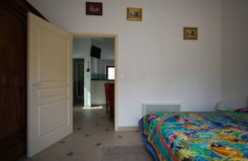 Aslonnes House | 'Gite 2' (4 people), La Balaise