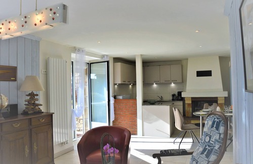 Plancoet Apartment | Gite access reduced mobility, 3 pers, near Dinan-St Malo in BRITTANY