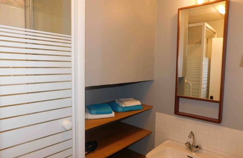 Villetelle Bed & Breakfast | Gîte at the gateway to the Camargue, heated swimming pool, 2 bedrooms, garden, parking