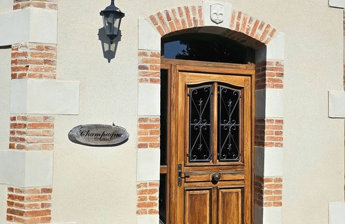 Rille House | Gîte Champagne, spacious with a private forest