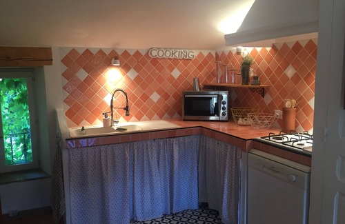 Pierrerue House | GITE COCOTTE LUBERON, NATURE AND SWIMMING POOL IN FORCALQUIER