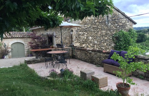 Pierrerue House | GITE COCOTTE LUBERON, NATURE AND SWIMMING POOL IN FORCALQUIER