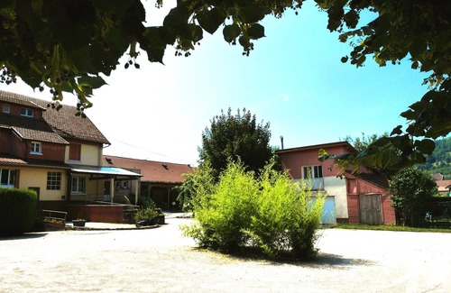 Rupt-sur-Moselle House | Gite DE Groupe Avec Salle DE Reception