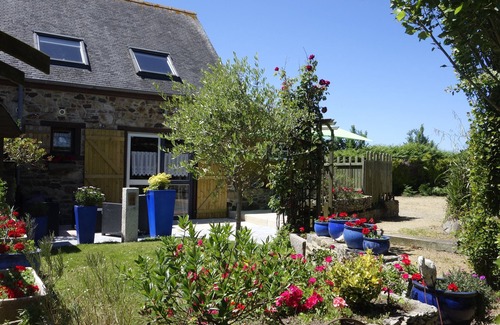 Lezardrieux House | GITE DU FISHERMAN IN THE HEART OF THE LEZARDRIEUX PENINSULA NEAR PAIMPOL BREHAT