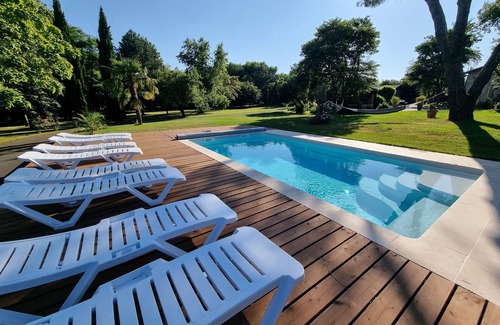 Thorigne House | Gîte du Ruban Vert with private swimming pool