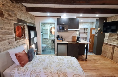 Flin Apartment | Gite Flin, studio flat, 2 persons