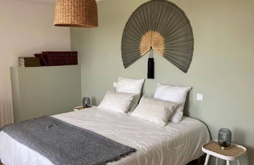 Le Val-Saint-Pere House | Gîte for 12 people in Le Val St Père in the bay of Mont St Michel