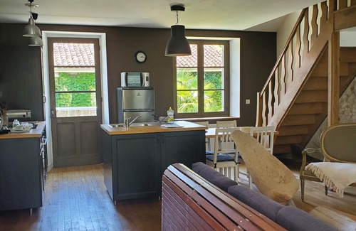 Saint-Meard-de-Drone House | Gîte in a mill on the Dronne in the Dordogne. Direct access to the river