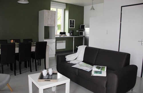 La Flocelliere House | Gite "l'abri des Olivier " à 10 min du Puy du Fou Pour 5 Personnes