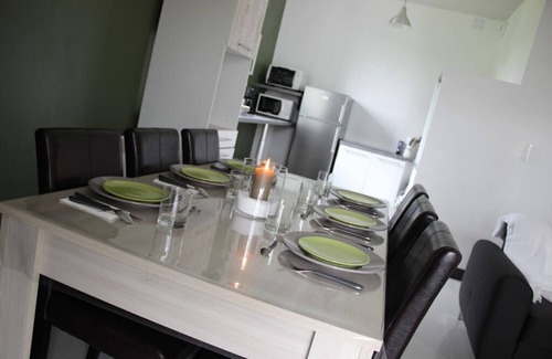 La Flocelliere House | Gite "l'abri des Olivier " à 10 min du Puy du Fou Pour 5 Personnes