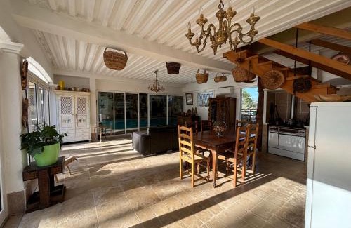 Peyriac-de-Mer House | Gite LA FONTAINE Famille Amis Relais Motards