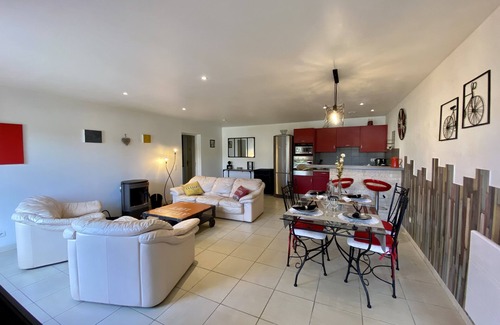 Saint-Jean-de-Barrou House | Gîte Le Romarin with SPA in the heart of our olive grove