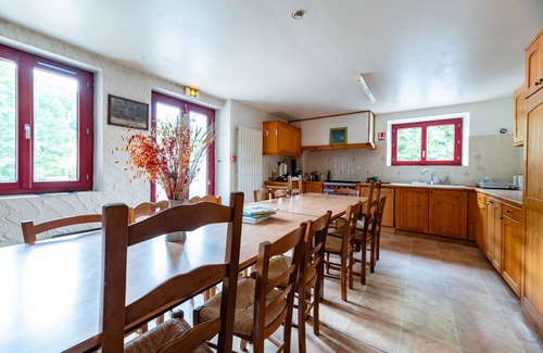 Vassieux-en-Vercors Cottage | Gîte 'Les Carlines' with Mountain View, Shared Terrace and Wi-Fi