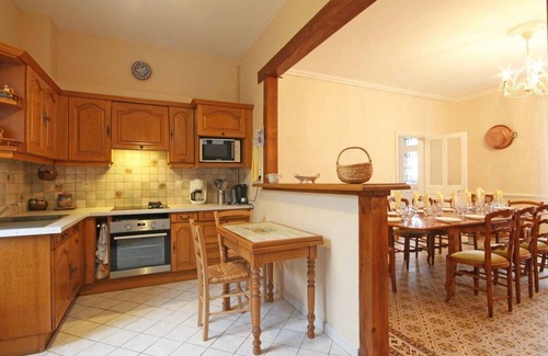 Neuvy-au-Houlme Cottage | Gite Neuvy-au-Houlme, 4 bedrooms, 9 persons