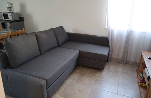 Manosque Cottage | Gite Oléa, surrounded by olive trees with private heated pool