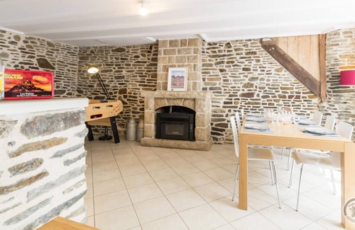 Pontorson Cottage | Gite Pontorson, 3 bedrooms, 5 persons