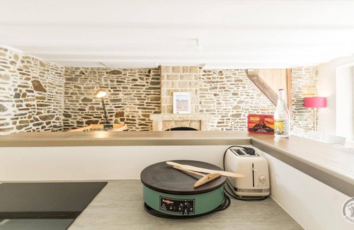 Pontorson Cottage | Gite Pontorson, 3 bedrooms, 5 persons