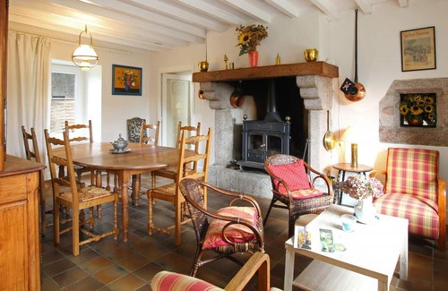 Reville House | Gite Réville, 5 bedrooms, 10 persons