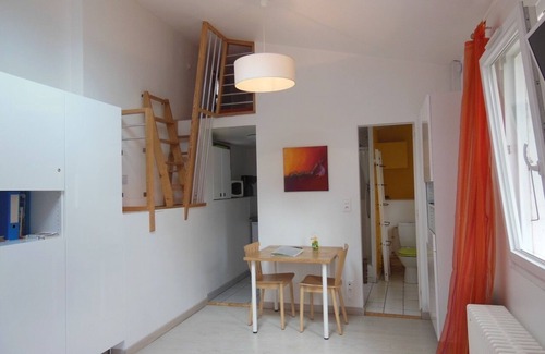 Brie-et-Angonnes Cottage | Gite/the countryside bed and breakfast