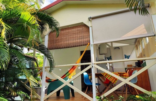 Bouillante Ski Chalet | Gîte Ti papiyon with swimming pool 5 minutes from Malendure beach