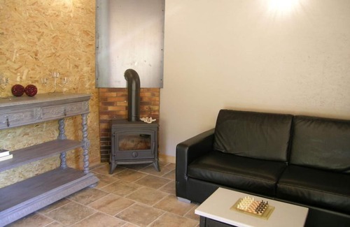 Vernusse Cottage | Gite Vernusse, 1 bedroom, 2 persons