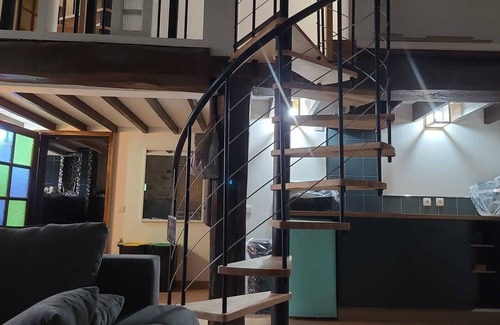 Nicorps House | Gîte with Llamas in Normandy – Ideal for Families & Groups, Sleeps 8–10