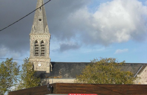 Genneton Cottage | Gite With Private Pool And Garden In A Village Location - 3 night min stay