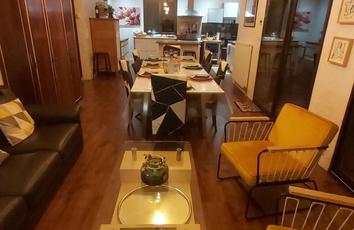 Carennac House | Gite14 Personnes sur 1.6ha, Piscine et Panorama sur Vallée de la Dordogne