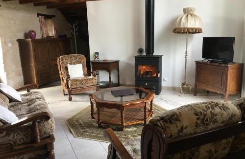 Sauze-Vaussais House | Gites dans les Champs