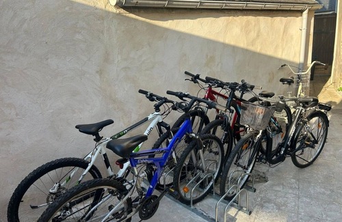 Saint-Georges-du-Rosay House | Gîtes in Sarthe at the gateway to the Perche region. Great hiking and biking!