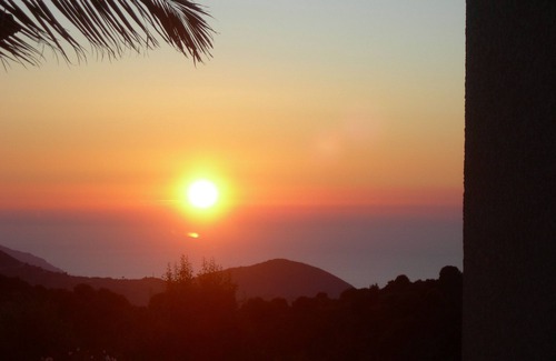 Alata House | Gites-Sassone, villa with swimming pool, jacuzzi and panoramic sea view